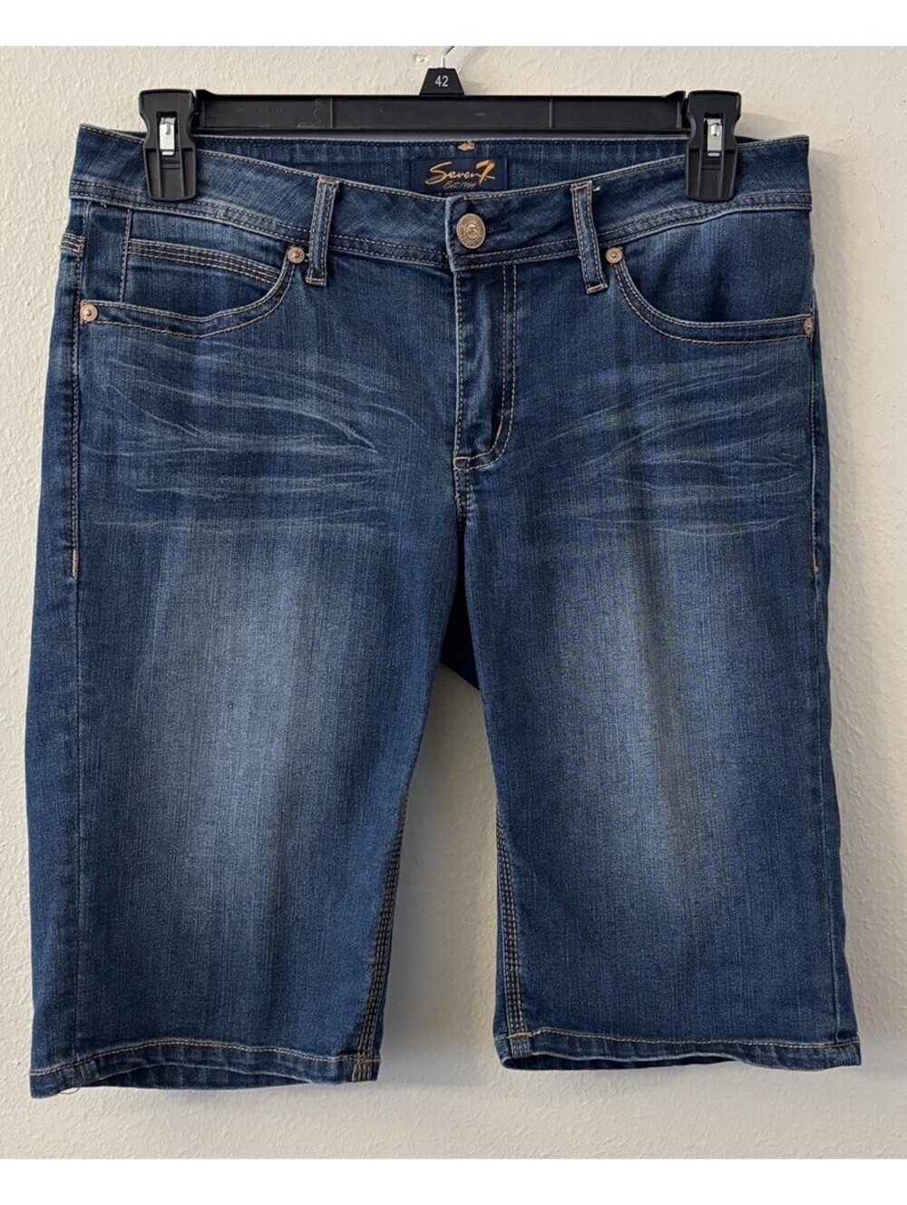 7 For All Mankind Women’s Medium Wash Denim Bermuda Shorts Size 10